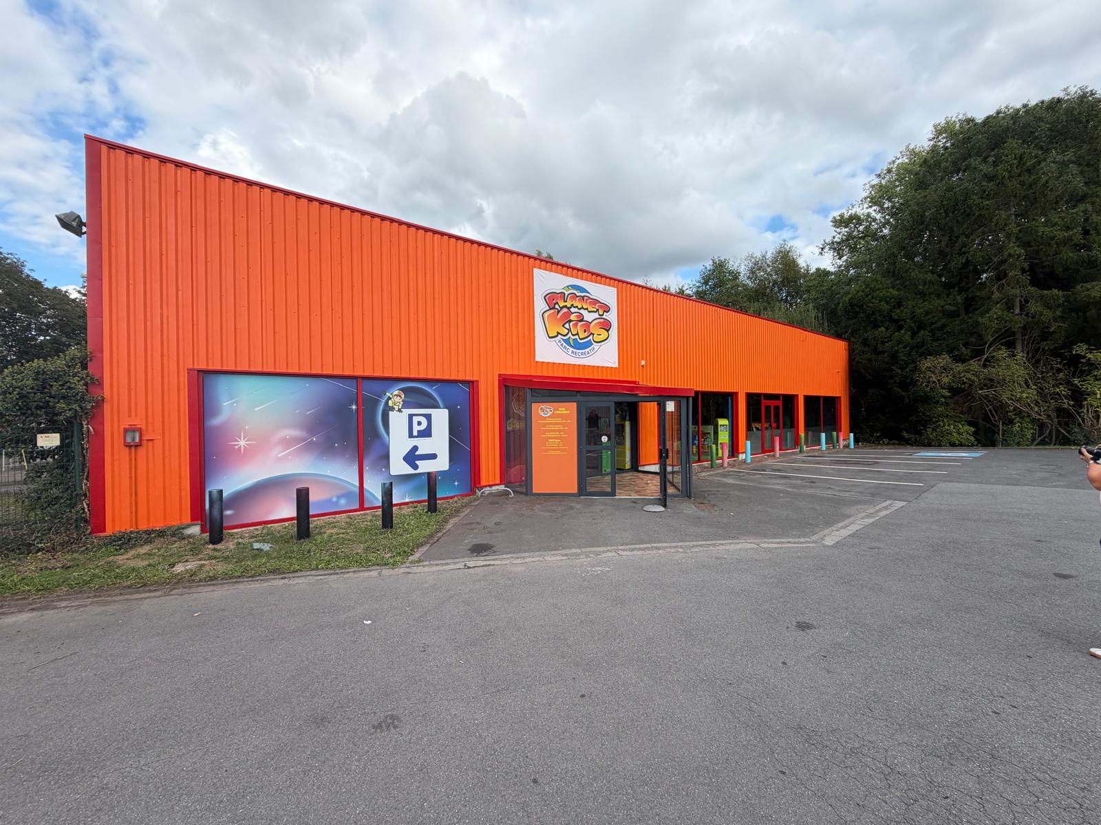 Planet Kids Bailleul Facade extérieure